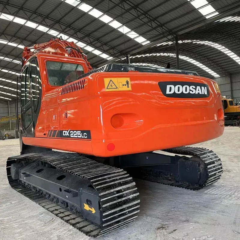 UsedDoosan DX225LCExcavator