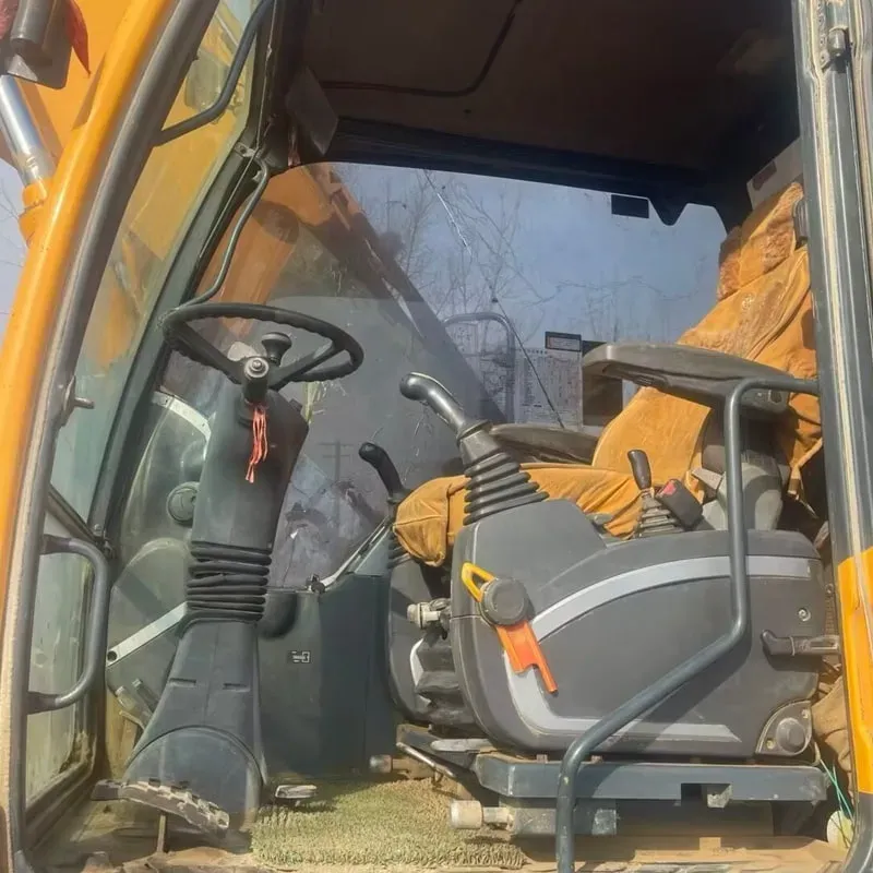 UsedHyundai 210 wheelЭкскаватор