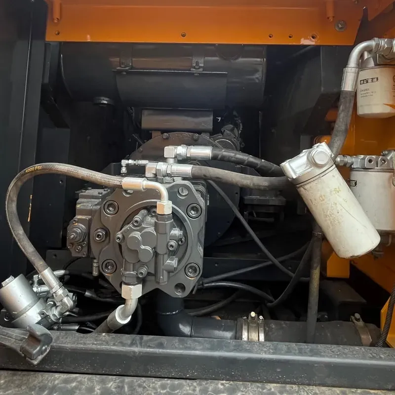 UsedHyundai 215Экскаватор