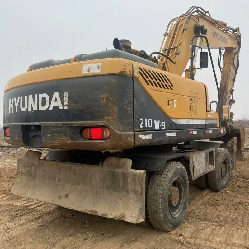 UsedHyundai 210 wheelExcavator