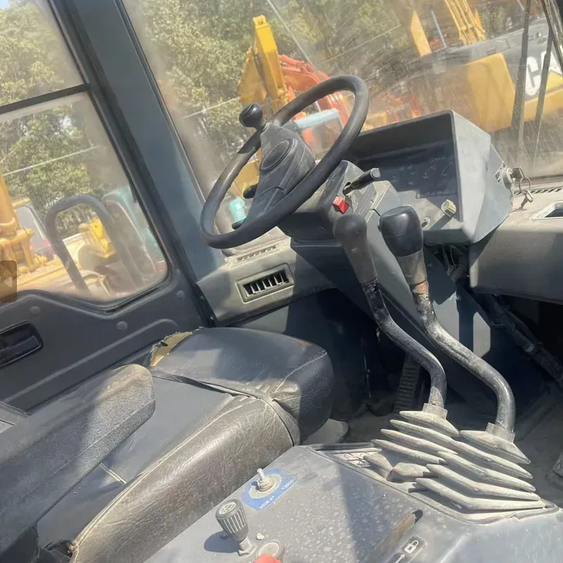 UsedKomatsu 380Loader
