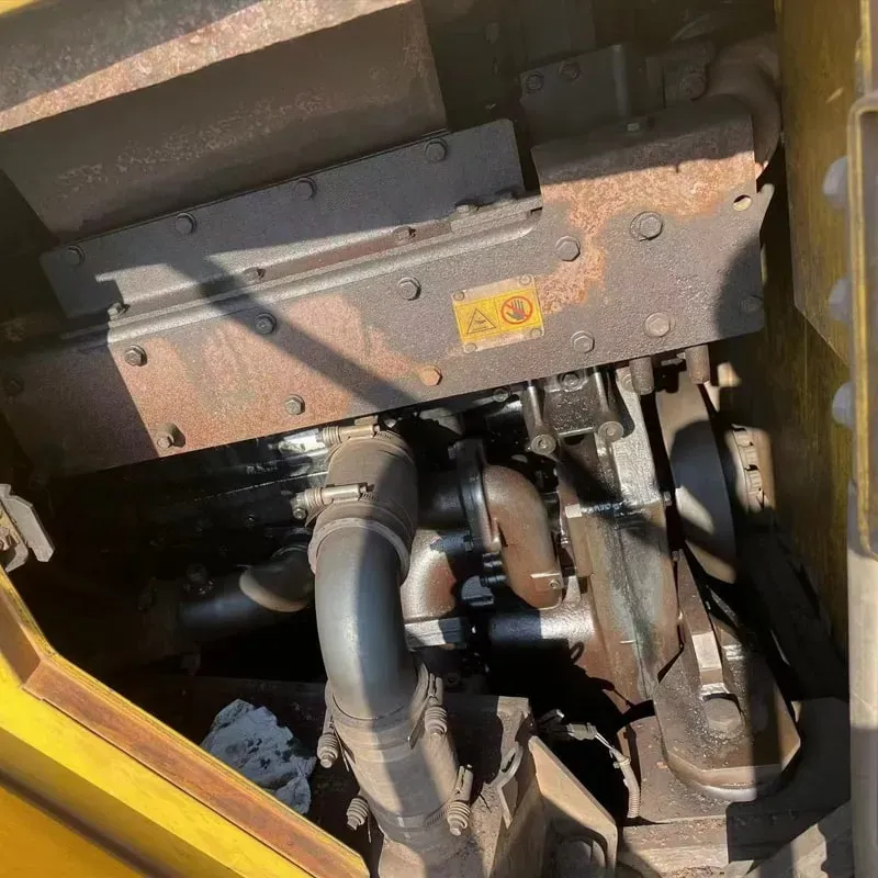 UsedKomatsu 600-6Loader