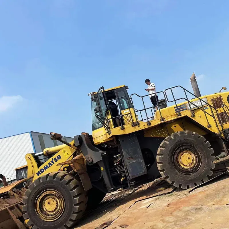 UsedKomatsu 600-6Loader