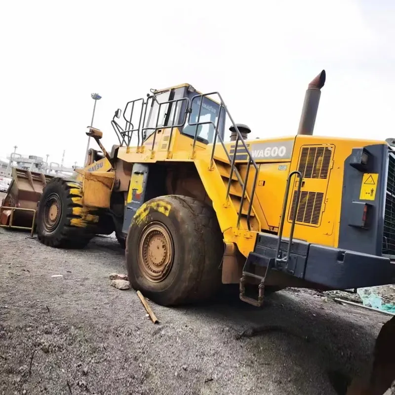 UsedKomatsu 600-6Loader