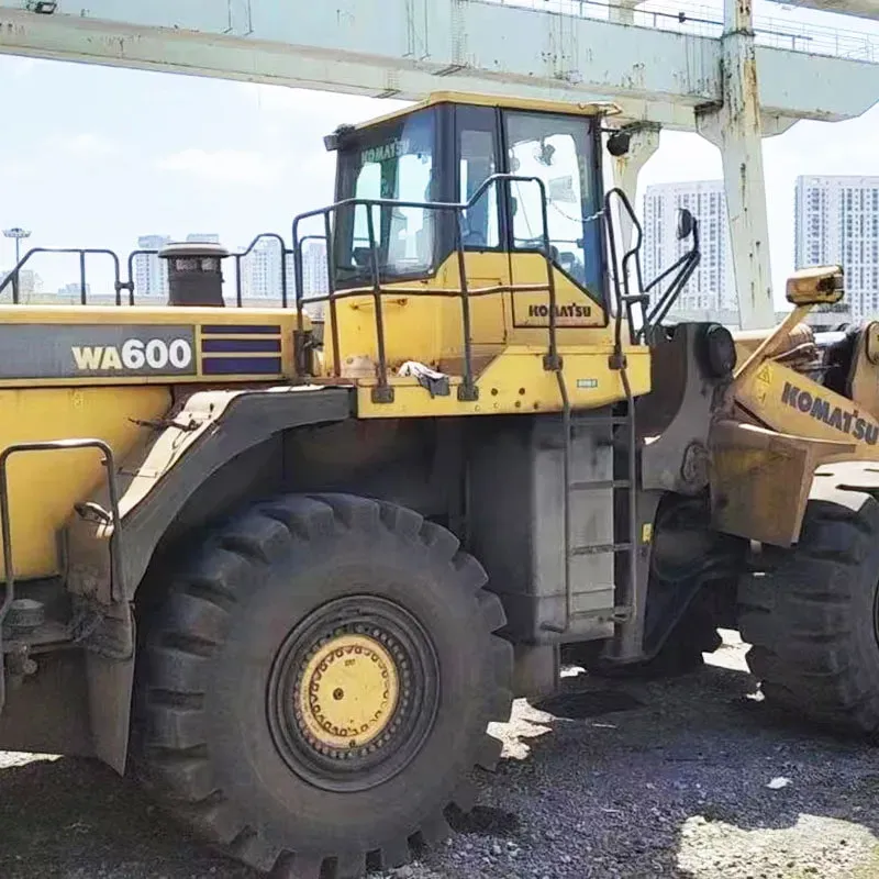 UsedKomatsu 600-6Loader