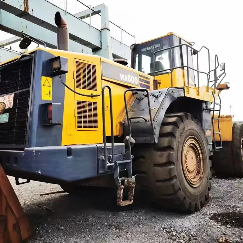 UsedKomatsu 600-6Loader