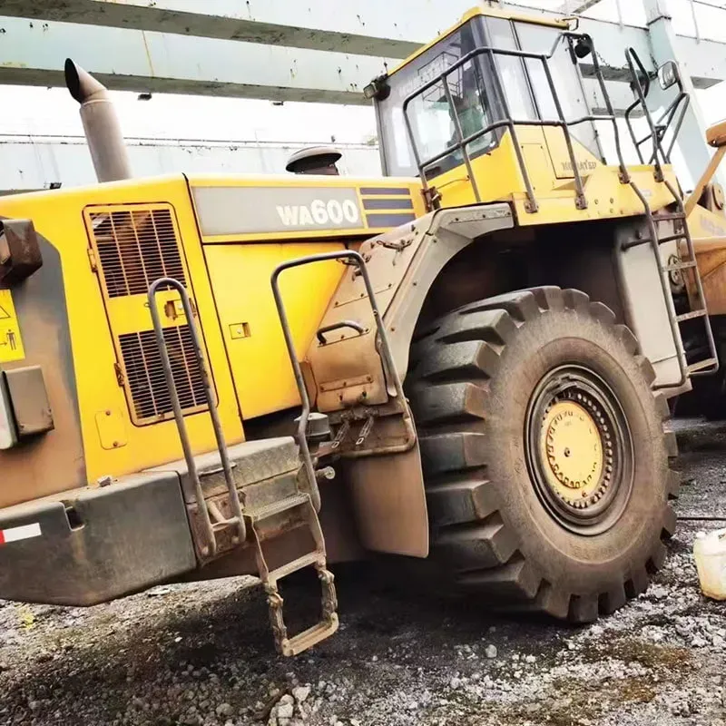 UsedKomatsu 600-6Loader