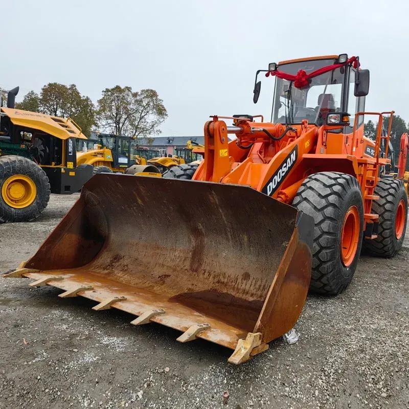 UsedDoosan DL505Loader