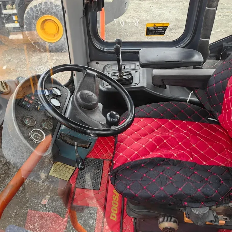 UsedDoosan DL505Loader