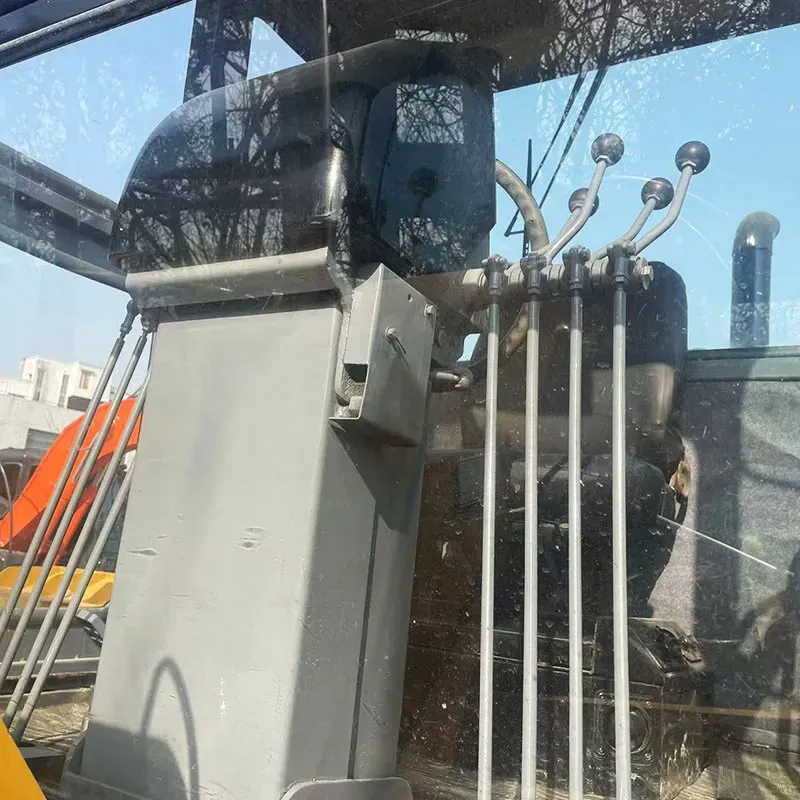 UsedCaterpillar 140HАвтогрейдер