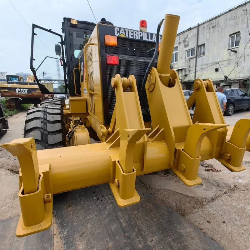 UsedCaterpillar 140KАвтогрейдер