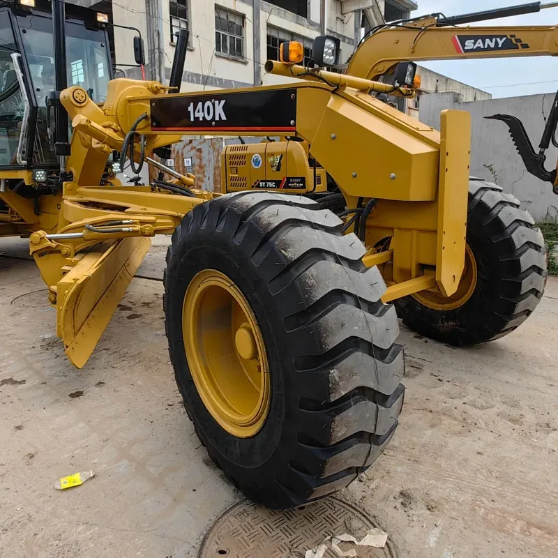UsedCaterpillar 140KАвтогрейдер