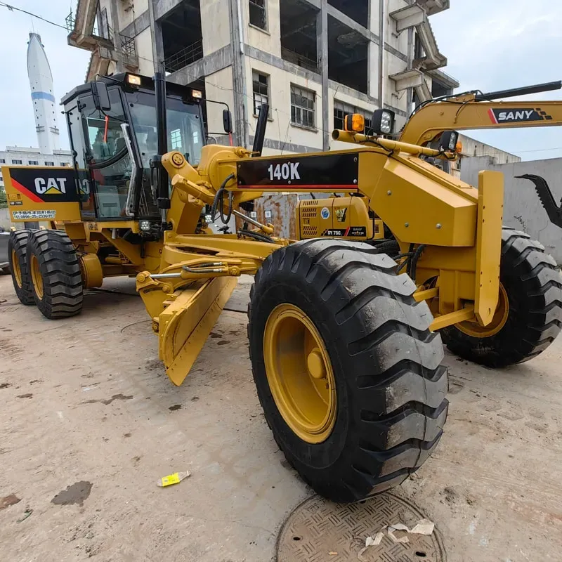 UsedCaterpillar 140KАвтогрейдер