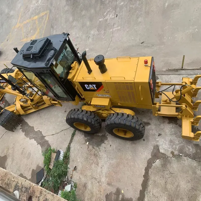 UsedCaterpillar 140KАвтогрейдер
