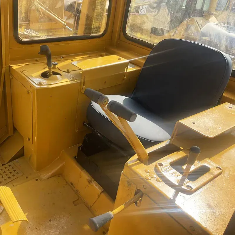 UsedCaterpillar D4HБульдозер