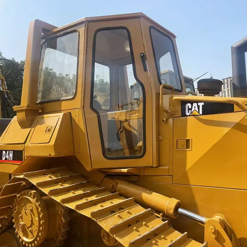 UsedCaterpillar D4HБульдозер
