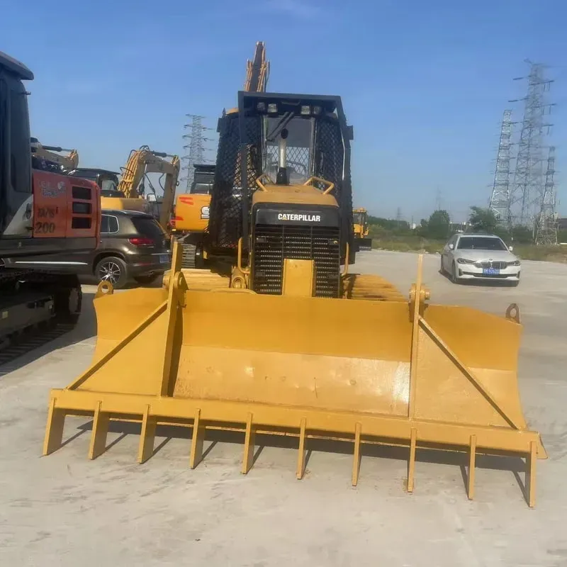 UsedCaterpillar D5KБульдозер