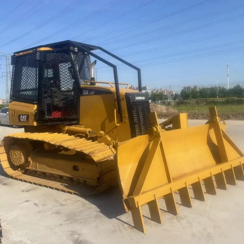 UsedCaterpillar D5KБульдозер