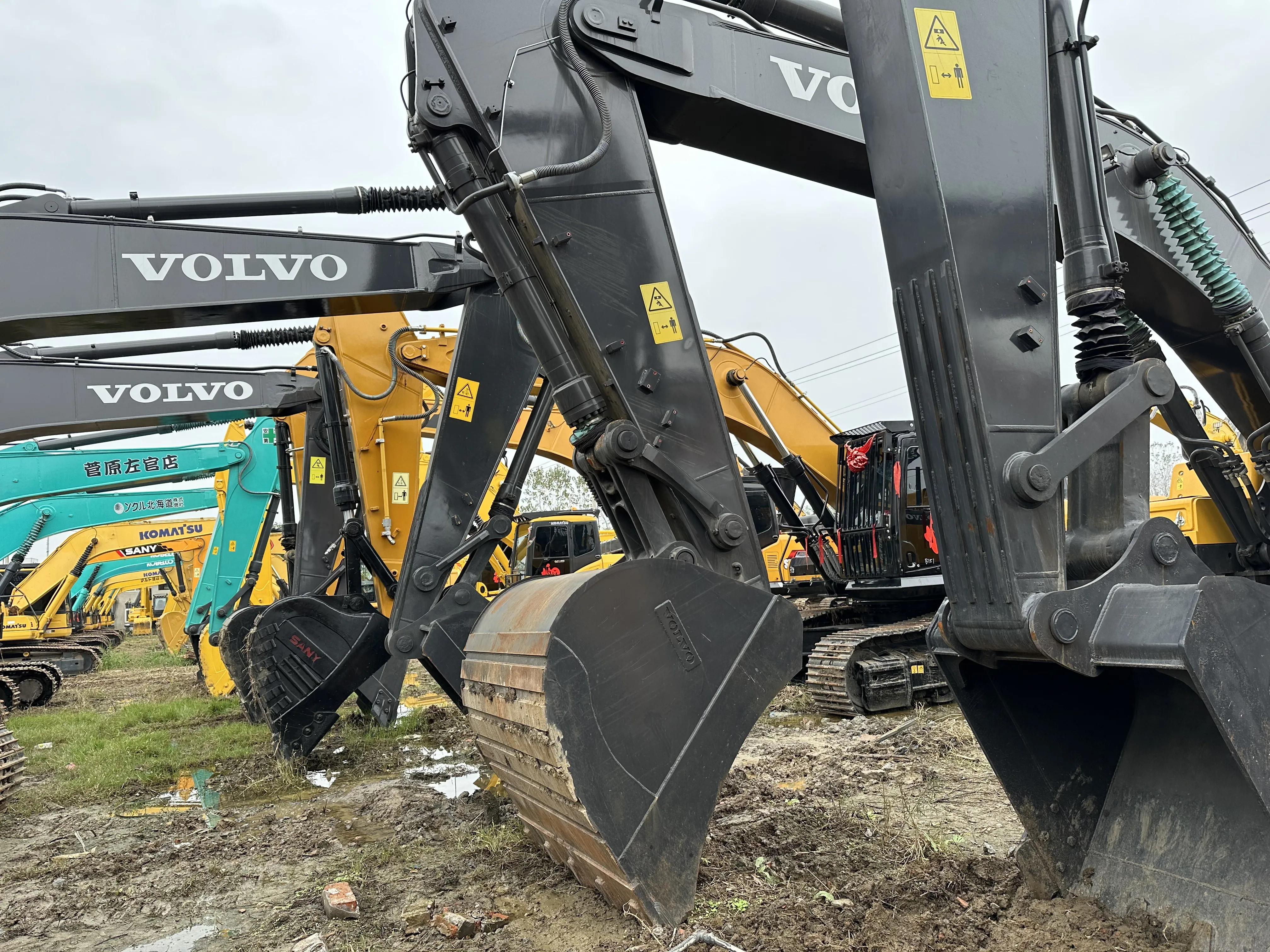 the main export markets for used construction machinery in China