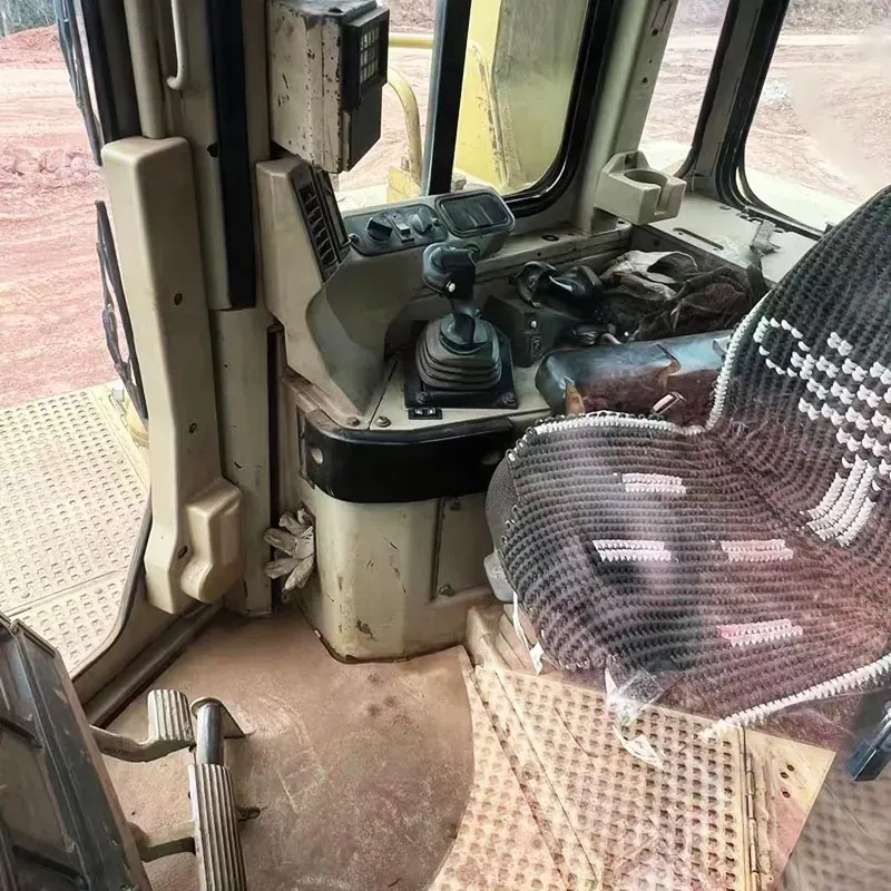 UsedCaterpillar D11RБульдозер