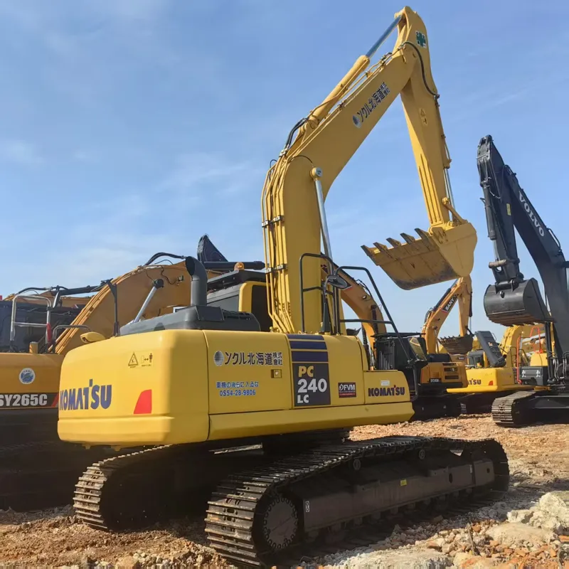Used Комацу 240-8 Экскаватор