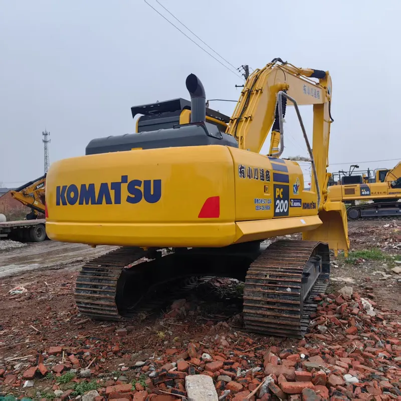 Used Komatsu 200-8 Excavator
