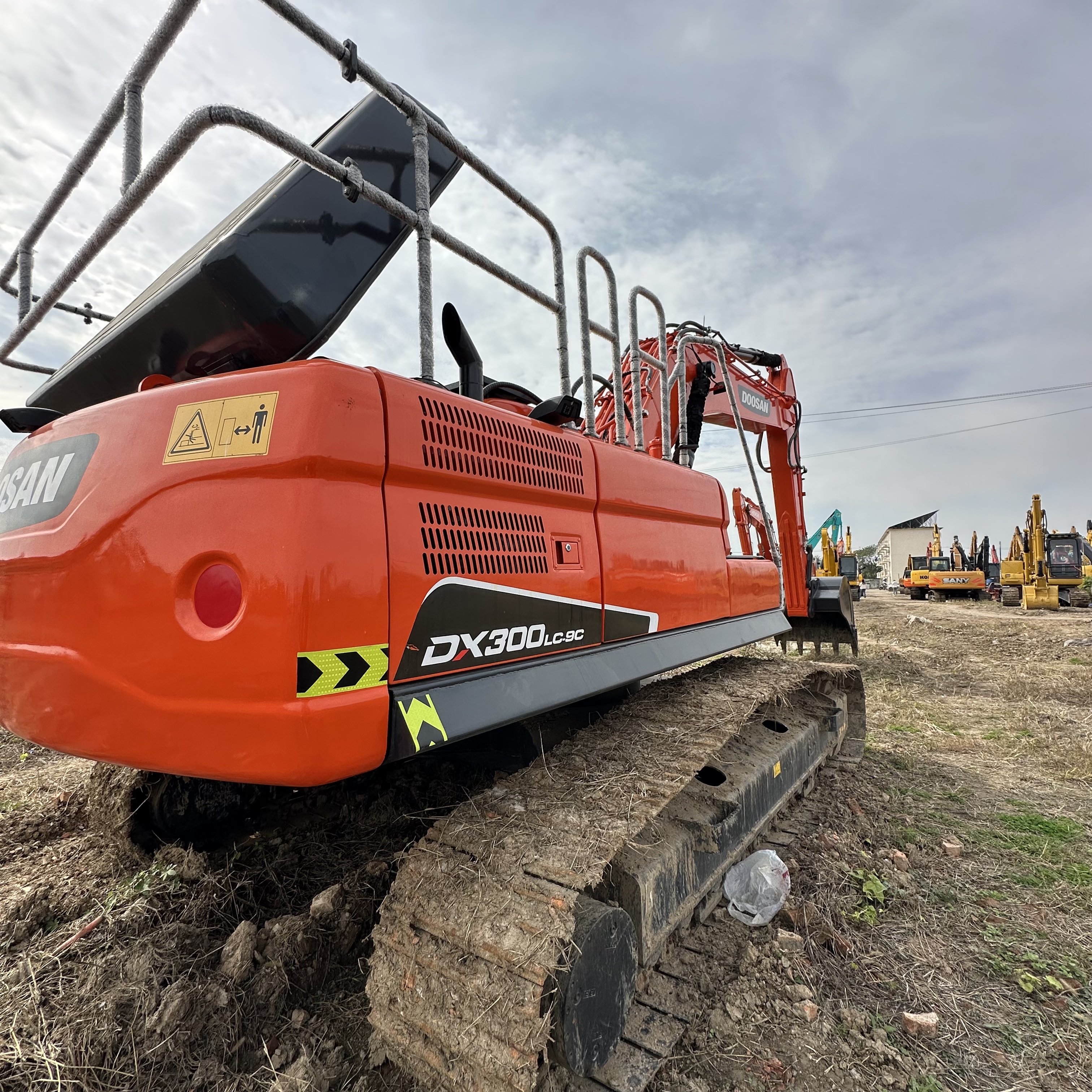 Used doosan 300dx Excavator