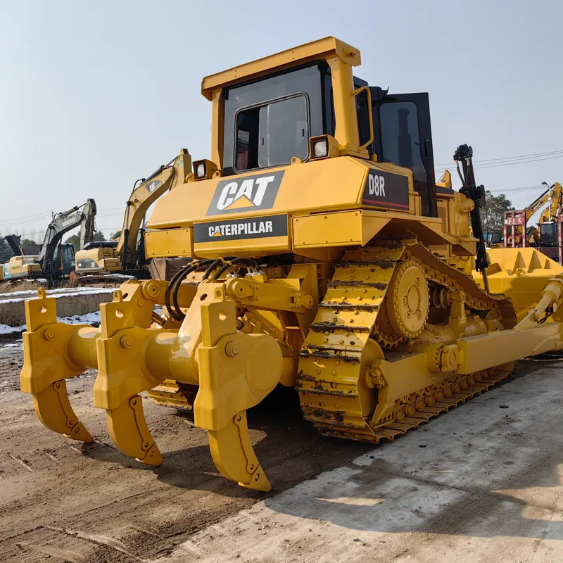 Used Caterpillar D8R excavator