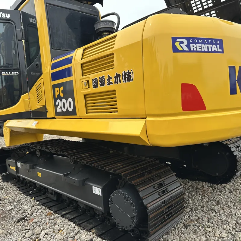 Used Komatsu 200-8 Excavator