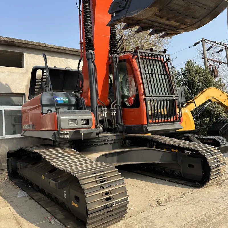 UsedDoosan DX300LCAExcavator
