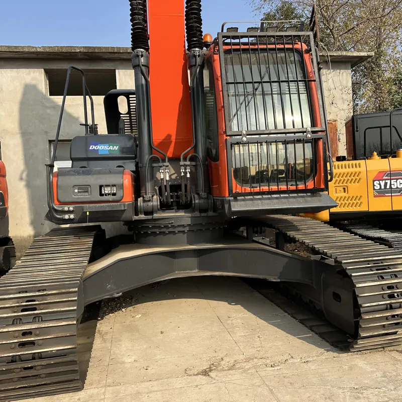 UsedDoosan DX300LCAExcavator