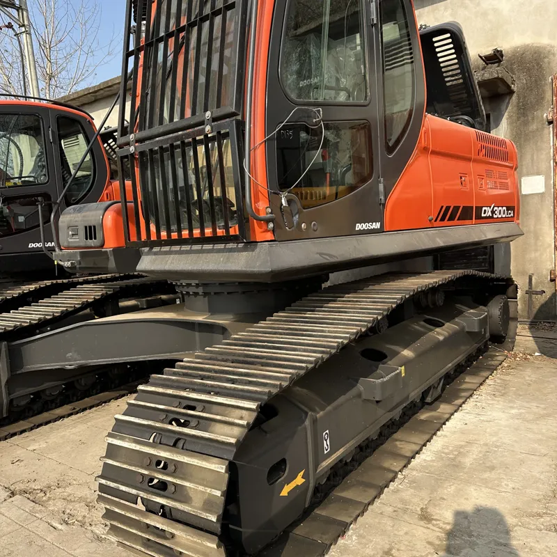 UsedDoosan DX300LCAExcavator