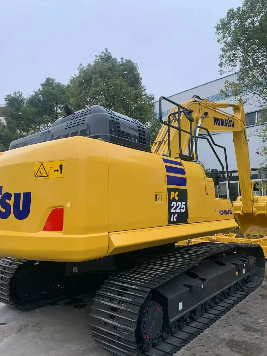 Used komatsu 225 Excavator