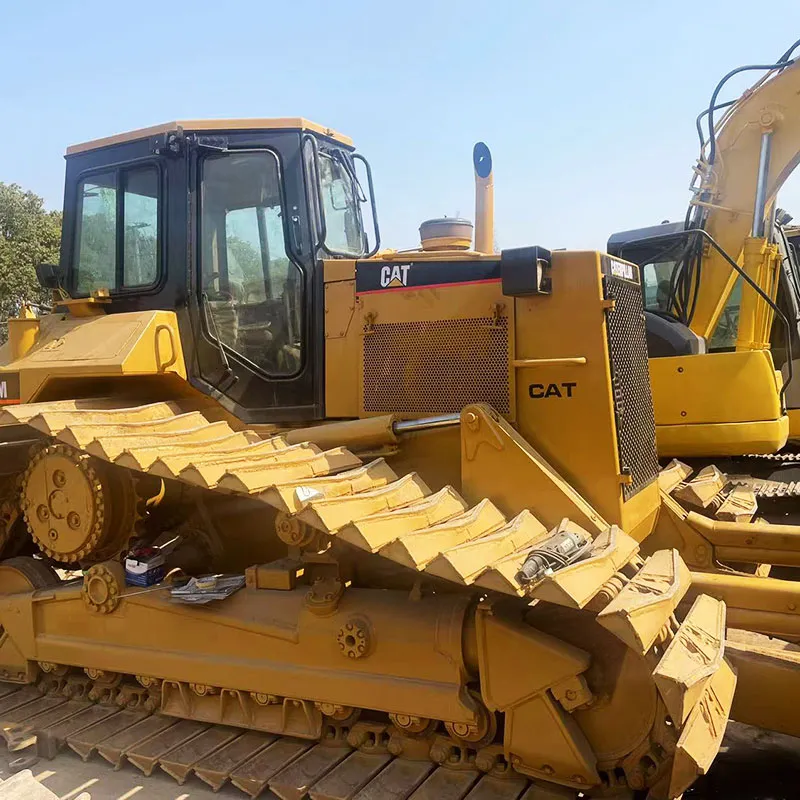 Used Caterpillar D6M Бульдозер