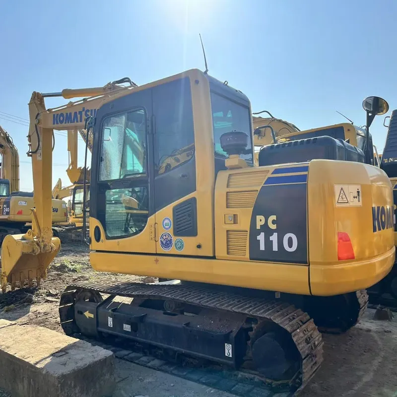 Used Komatsu 110 - 8 Экскаватор