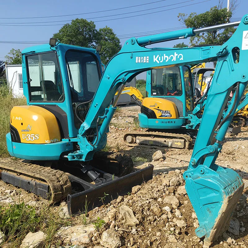 Used Кубота U-35 excavator