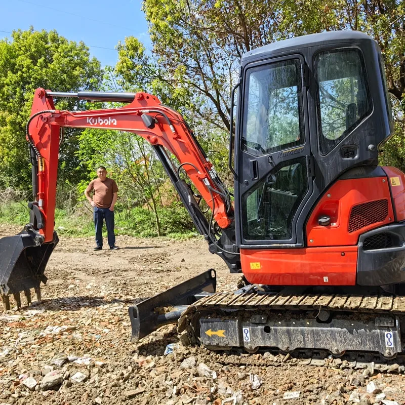 Used Кубота U-35 excavator